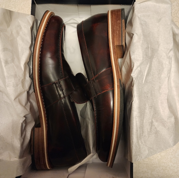 HELM Burgundy Loafers - Picture 4 of 6